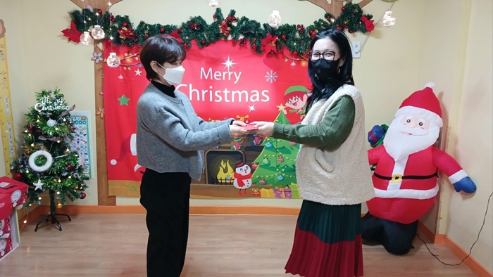 해맑은어린이집, 원미1동에 사랑의 성금 전달