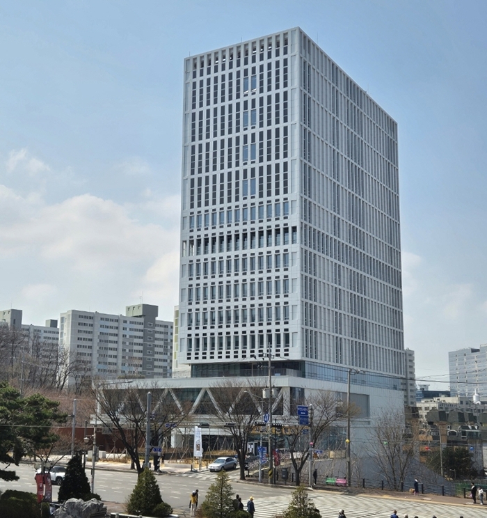 1. 스마트도시 통합운영센터가 위치한 R&D종합센터 전경.jpg