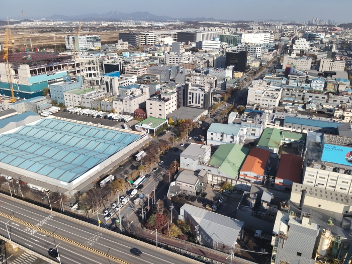 2-1. 부천시 오정구(구청장 최은희)는 지난 17일 수도권대기환경청과 함께 미세먼지 합동 점검을 실시했다..JPG