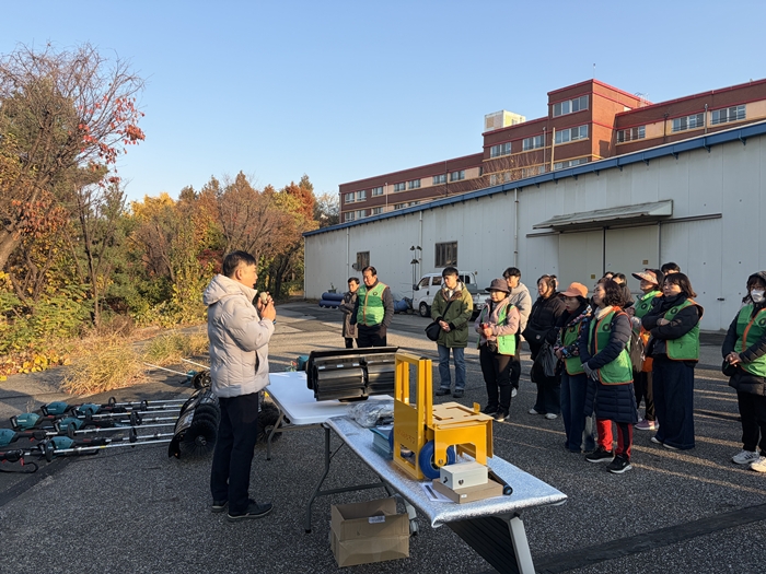 3-1. 소형 제설장비 작동요령 교육.JPG