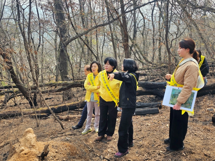 1-1. 산불 취약지 및 피해지 현장 점검 사진.jpg