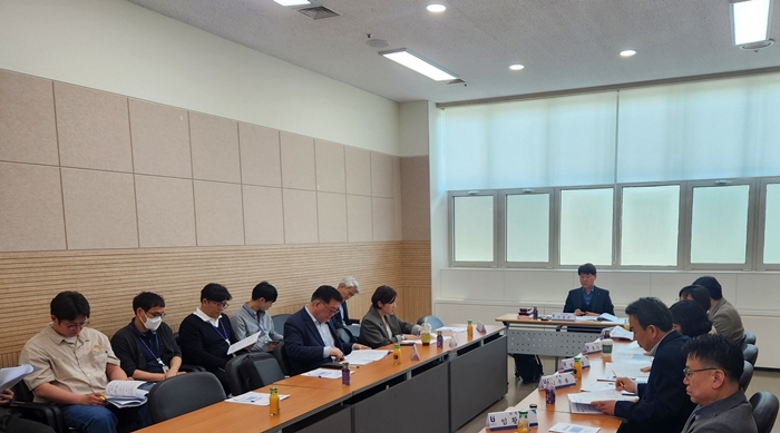 1-1. 부천시는 지난 15일 ‘부천시 공공갈등관리 심의위원회’를 열었다.jpg