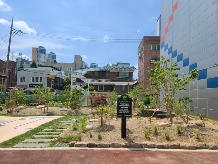 4-1. 부천여자고등학교 학교숲 조성 후 모습.jpg