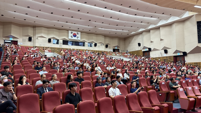 1-2. 중동 1기 신도시 재정비 마스터플랜’ 주민설명회 현장 모습.jpg