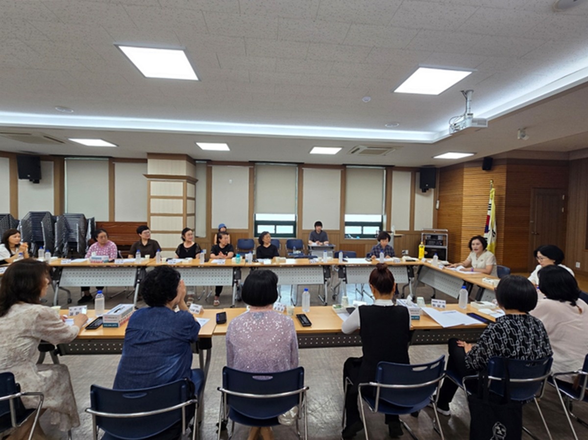 1.1. 심곡3동 주민자치회가 지난 2일 주민자치프로그램 소통 간담회를 개최했다.JPG