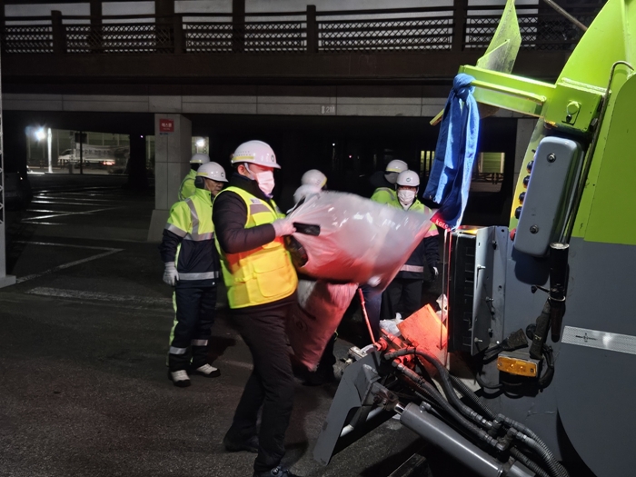 부천시, 새해 첫날 환경미화 현장 찾아 노고 격려