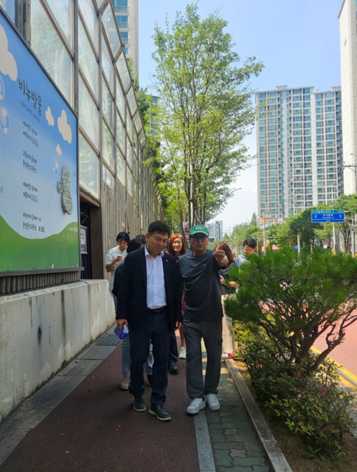 부천 소사구, ‘주민참여예산’ 대상지 현장 확인 … 내년도 수국마을 발전 방향 모색